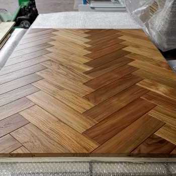 Parquet in teak naturale all'acqua